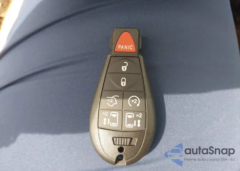 2008 Chrysler Town & Country Limited z USA, uszkodzony, nr VIN 2A8HR64X48R827366